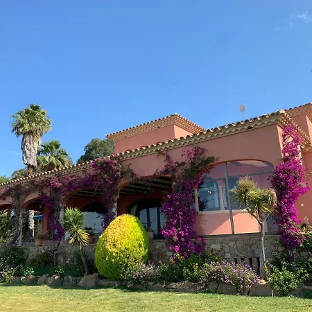 Horizonte Villa *